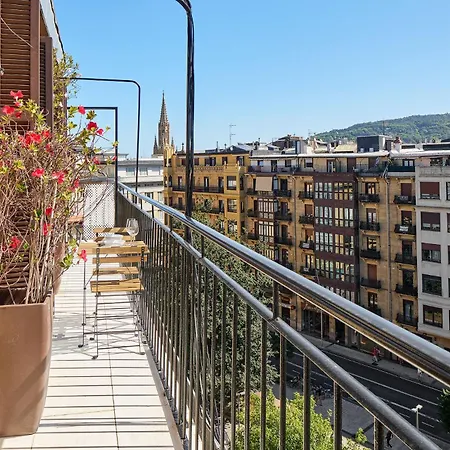 The Collection - Plaza Easo Attic Appartement *