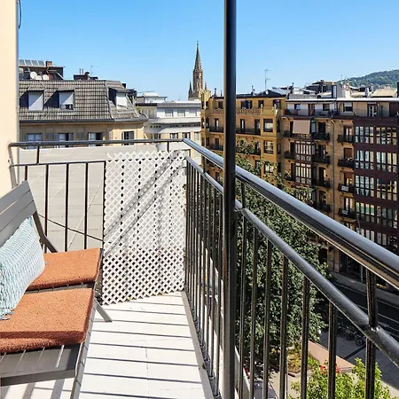 The Collection - Plaza Easo Attic Appartement